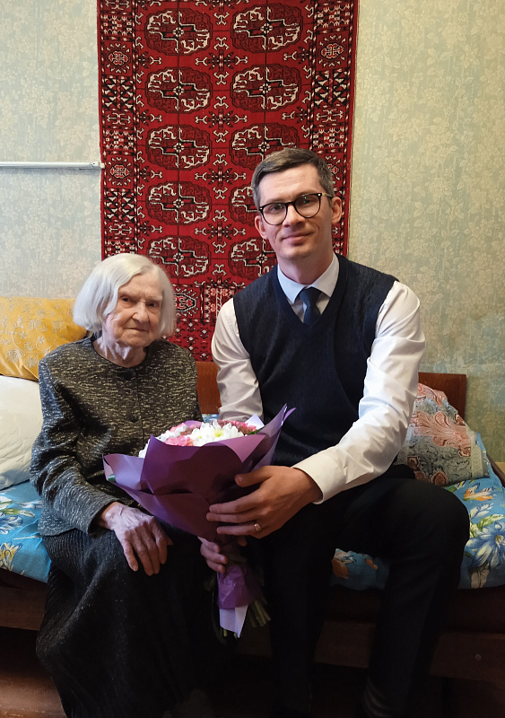 21 ноября 2022 года празднует вековой юбилей ветеран Великой Отечественной войны – труженица тыла Галина Николаевна Ремизова 